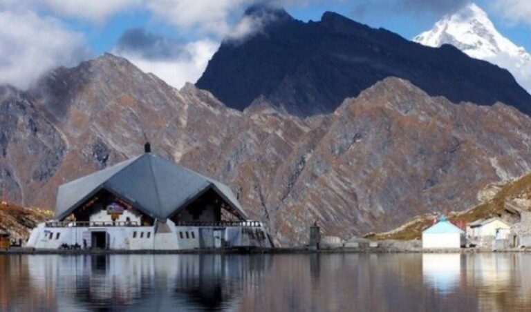 hemkund sahib trek