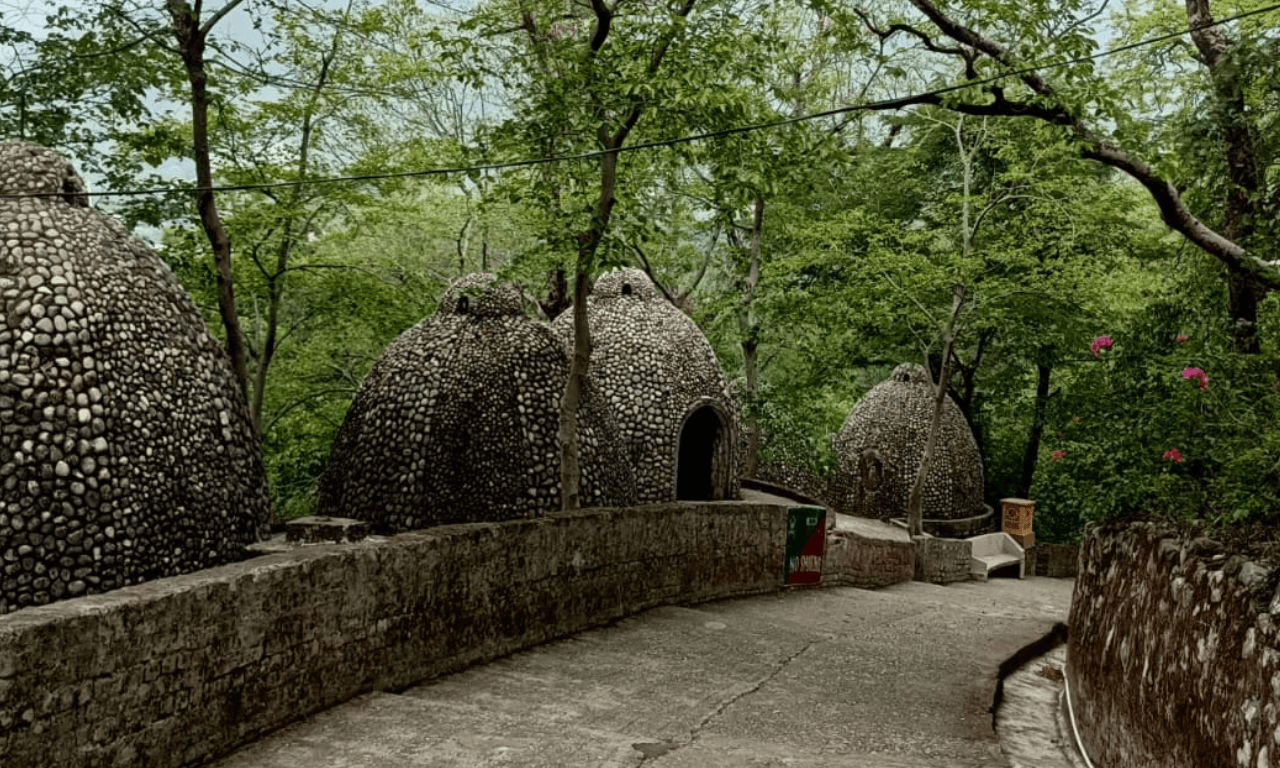 Beatles Ashram Walk - Trekking in Rishikesh