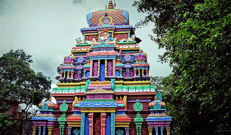 Neelkanth Temple Hike