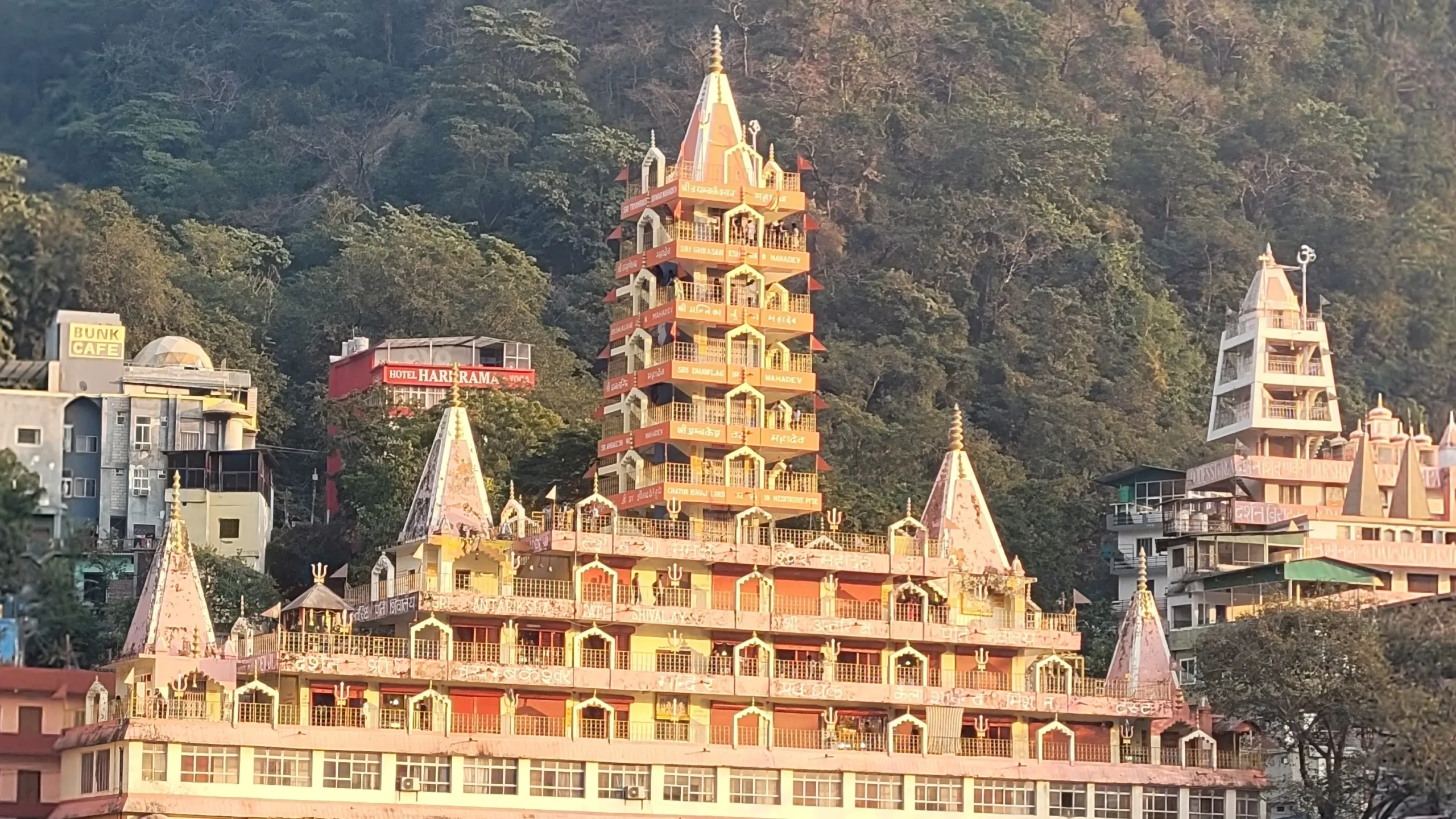 Triyambkeshwar Temple Sunset Point (13 Manjila Mandir)